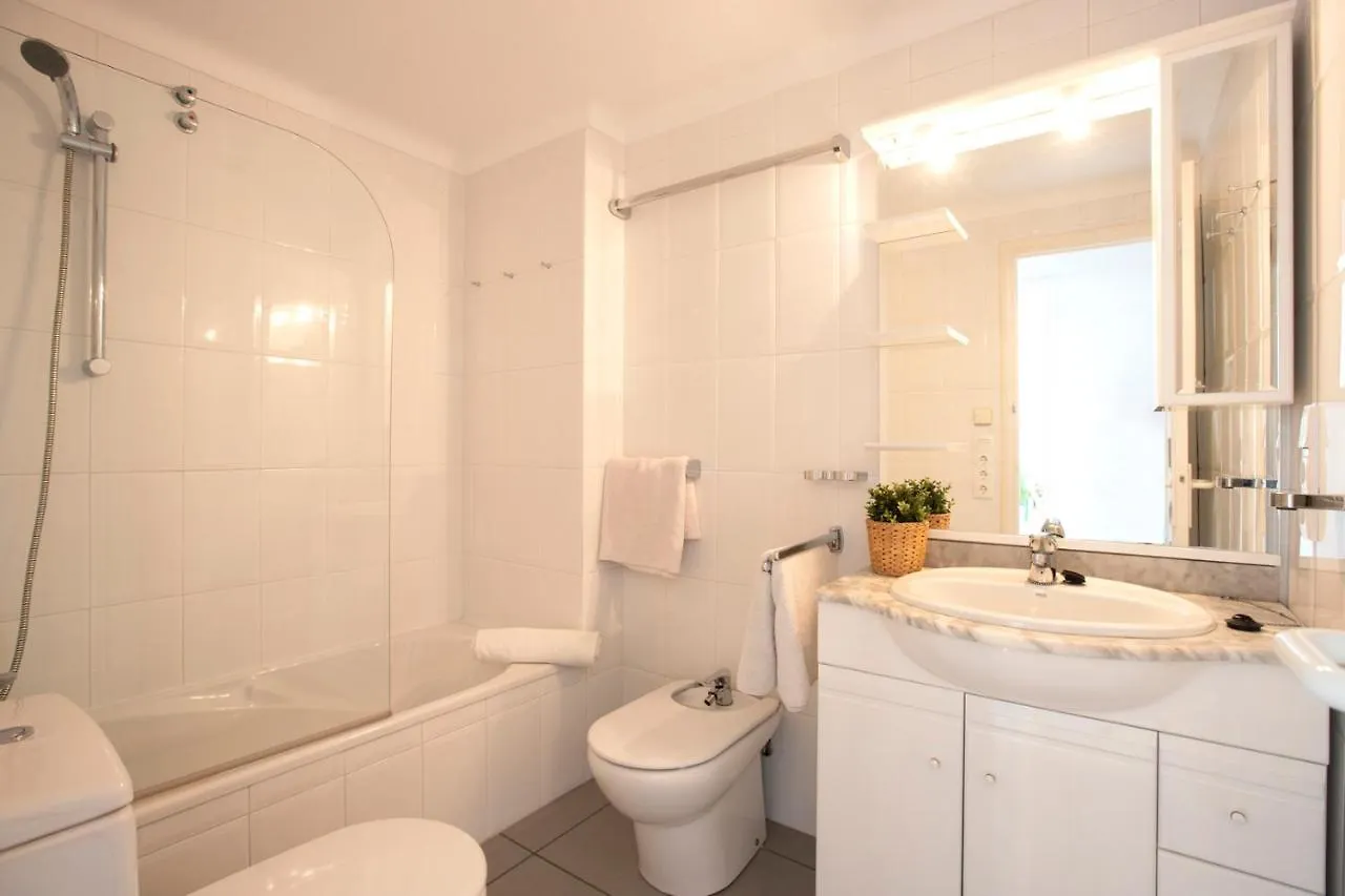 1005 Apartamento Con Vistas Al Lago San Maurici By Homeselectspain Empuriabrava